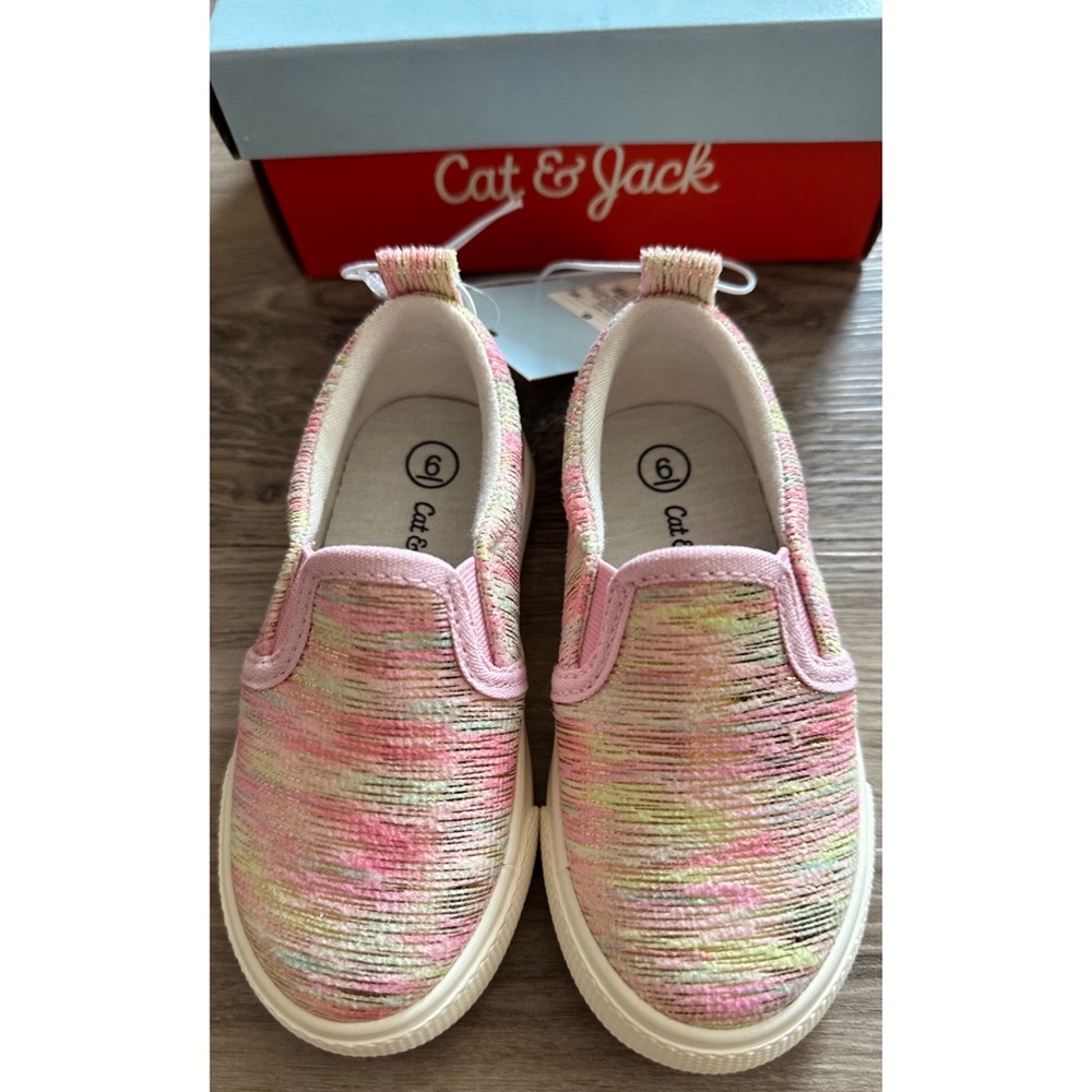 🆕 Toddler Girl Cat & Jack Keagan Slip-On Sneaker